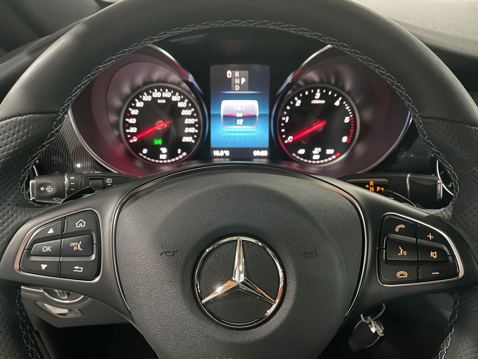 Fahrzeugabbildung Mercedes-Benz V 300 d EDITION lang LED MBUX AHK Night Burm.