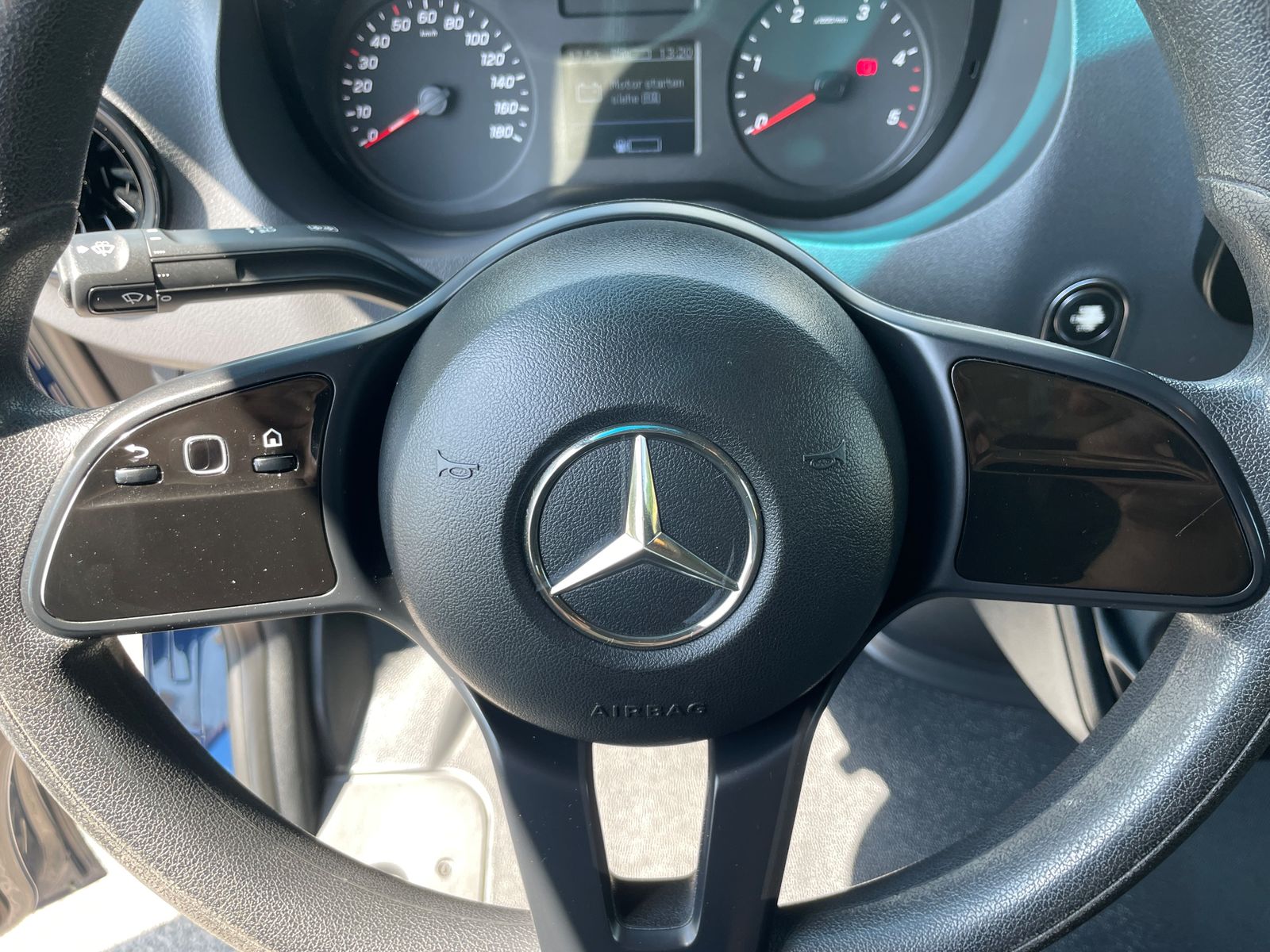 Fahrzeugabbildung Mercedes-Benz Sprinter 314 CDI Kasten FWD L2 Klima BOTT AHK