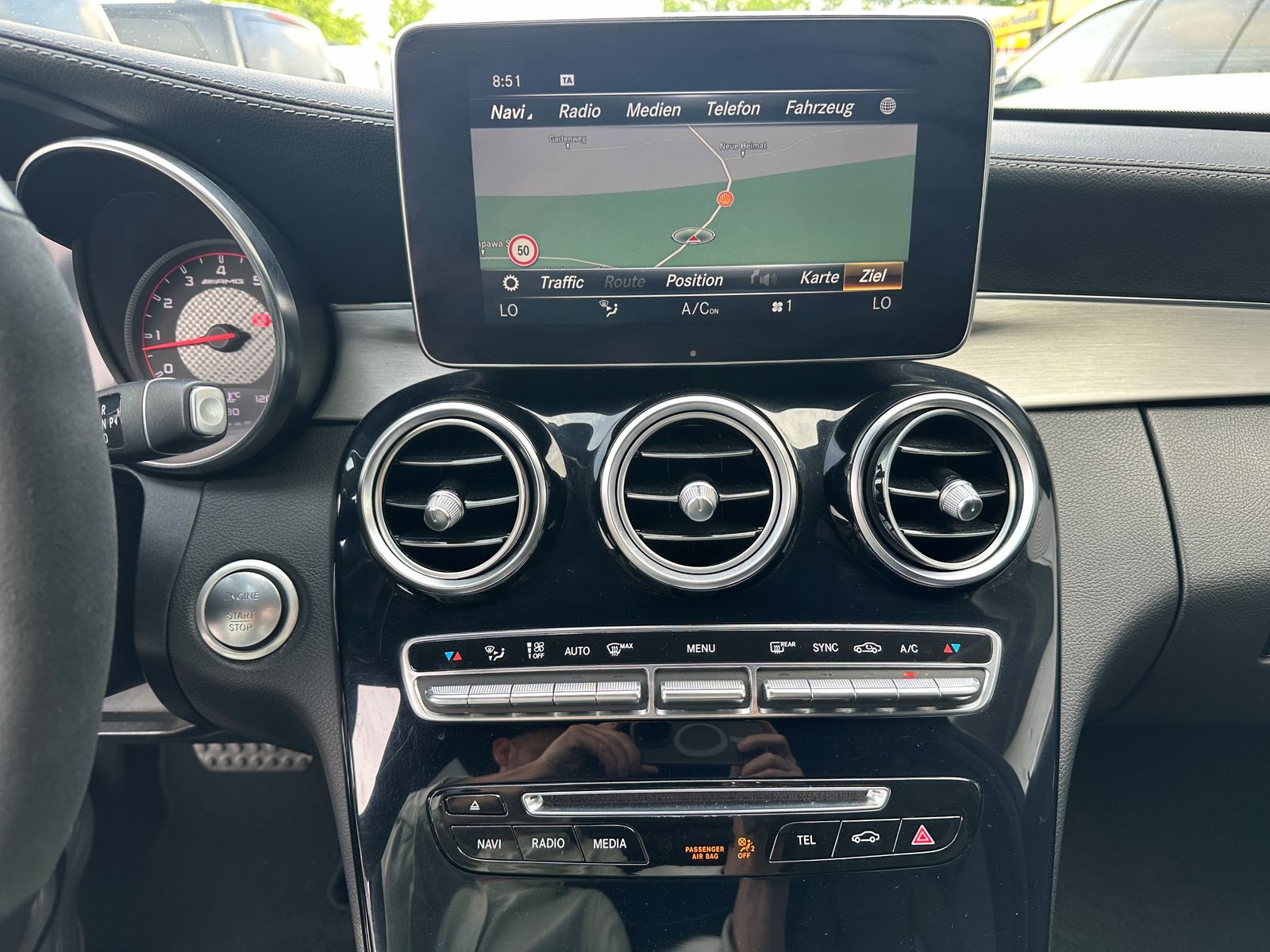 Fahrzeugabbildung Mercedes-Benz C 63 S AMG Lim. Perform. Distro+ Keyless