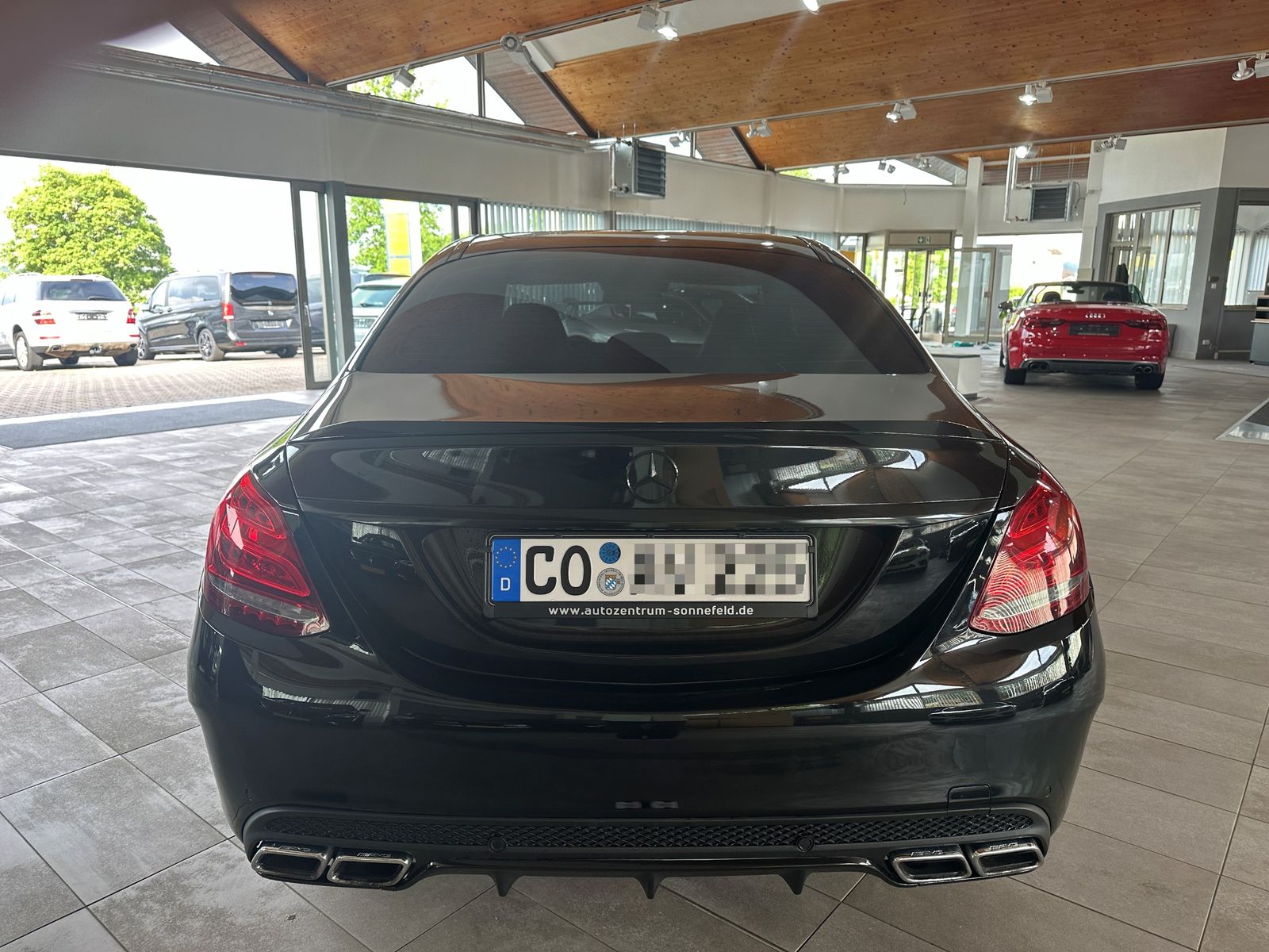 Fahrzeugabbildung Mercedes-Benz C 63 S AMG Lim. Perform. Distro+ Keyless