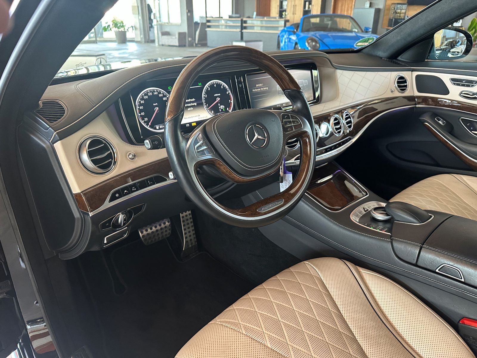 Fahrzeugabbildung Mercedes-Benz S 500 AMG Pano Exklusiv Distro+ Soft NachtSicht