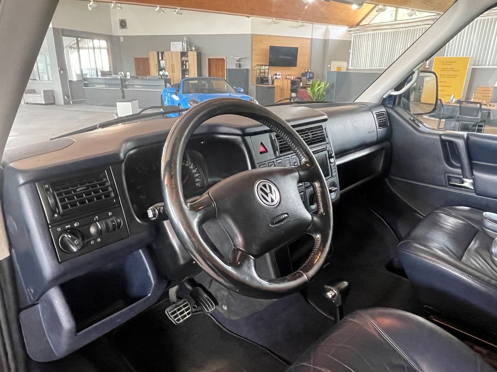 Fahrzeugabbildung Volkswagen T4 Caravelle 2.8 VR6 Projekt Zwo Automatik Leder