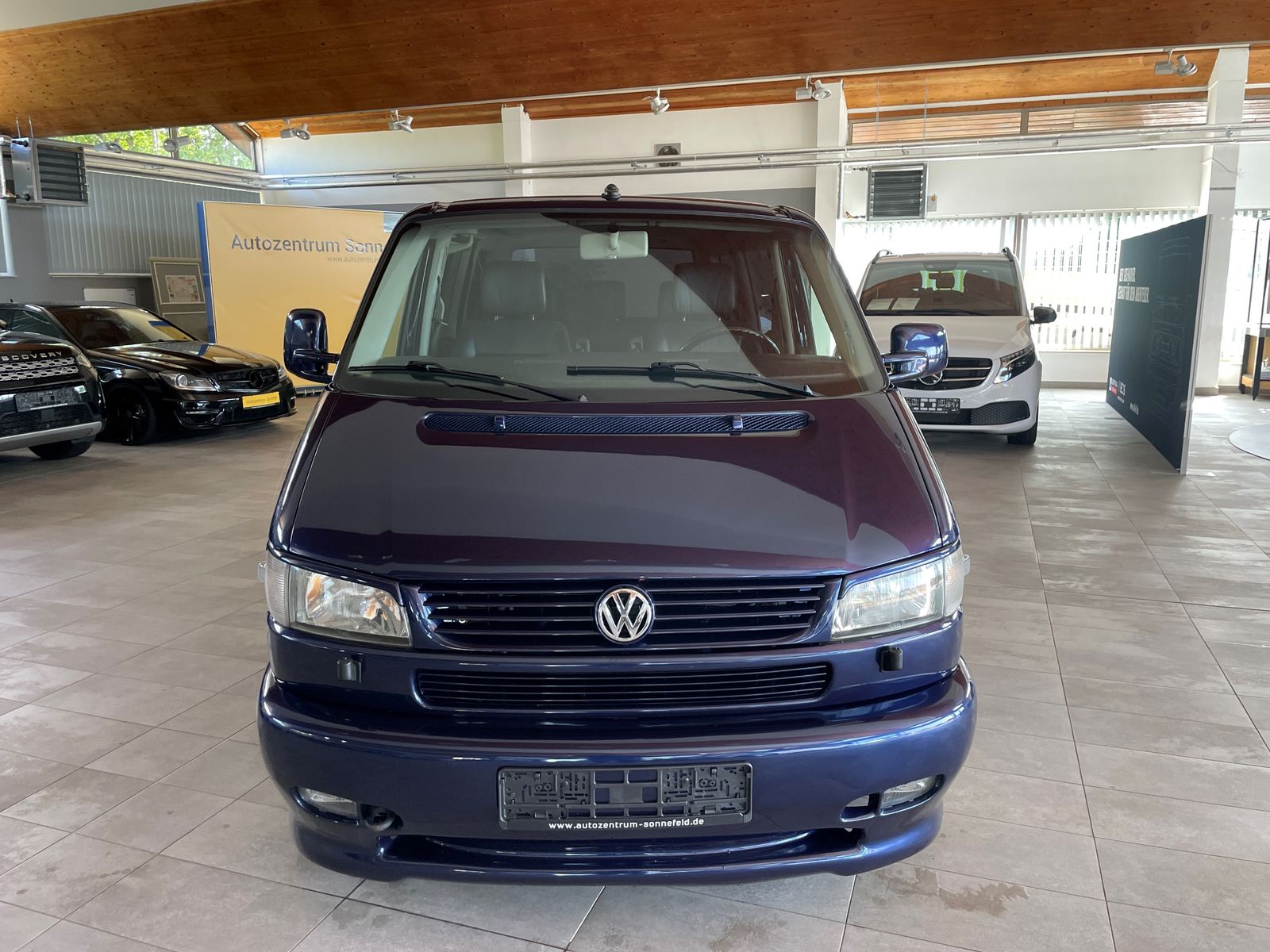 Fahrzeugabbildung Volkswagen T4 Caravelle 2.8 VR6 Projekt Zwo Automatik Leder