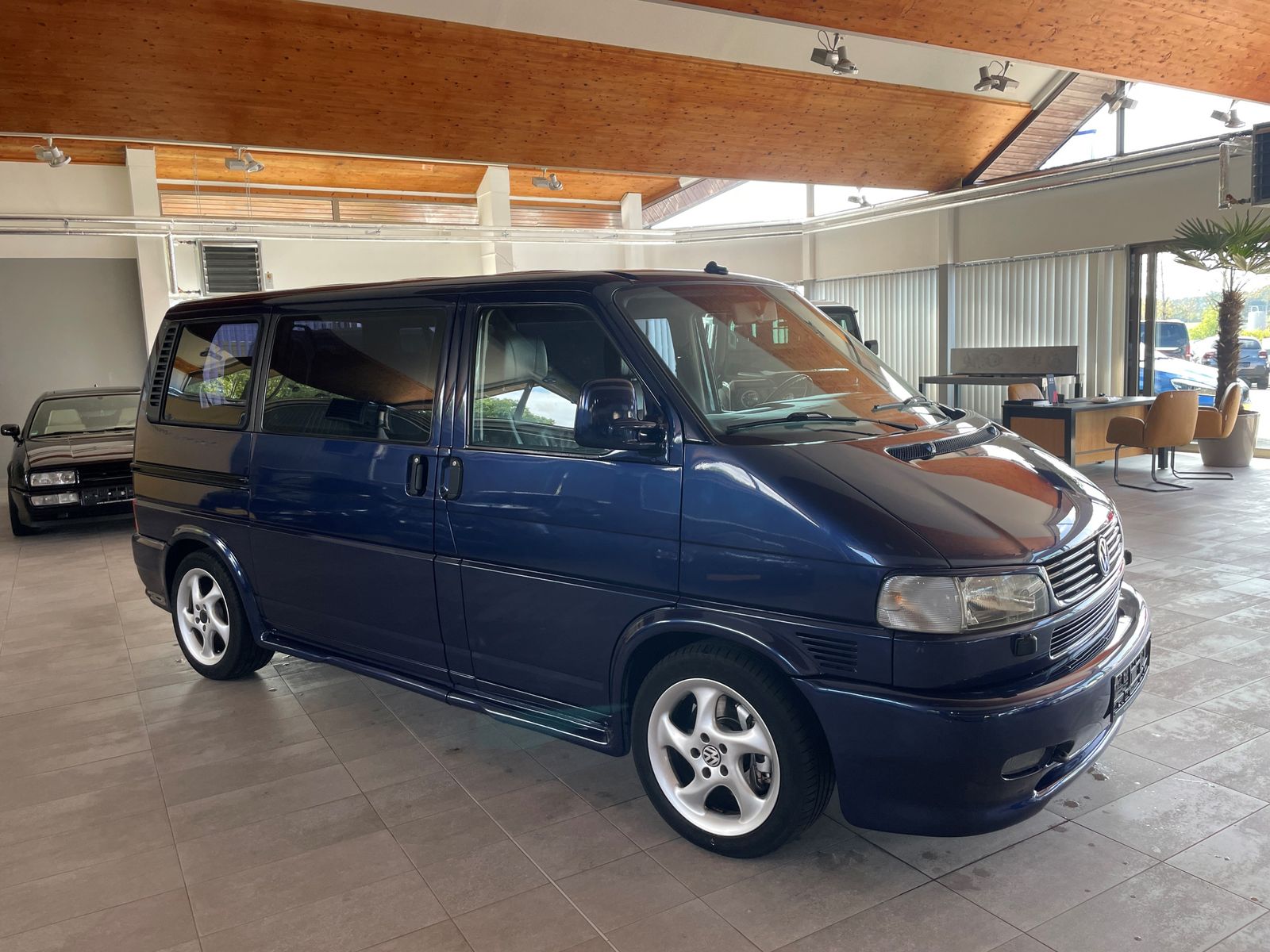 Fahrzeugabbildung Volkswagen T4 Caravelle 2.8 VR6 Projekt Zwo Automatik Leder