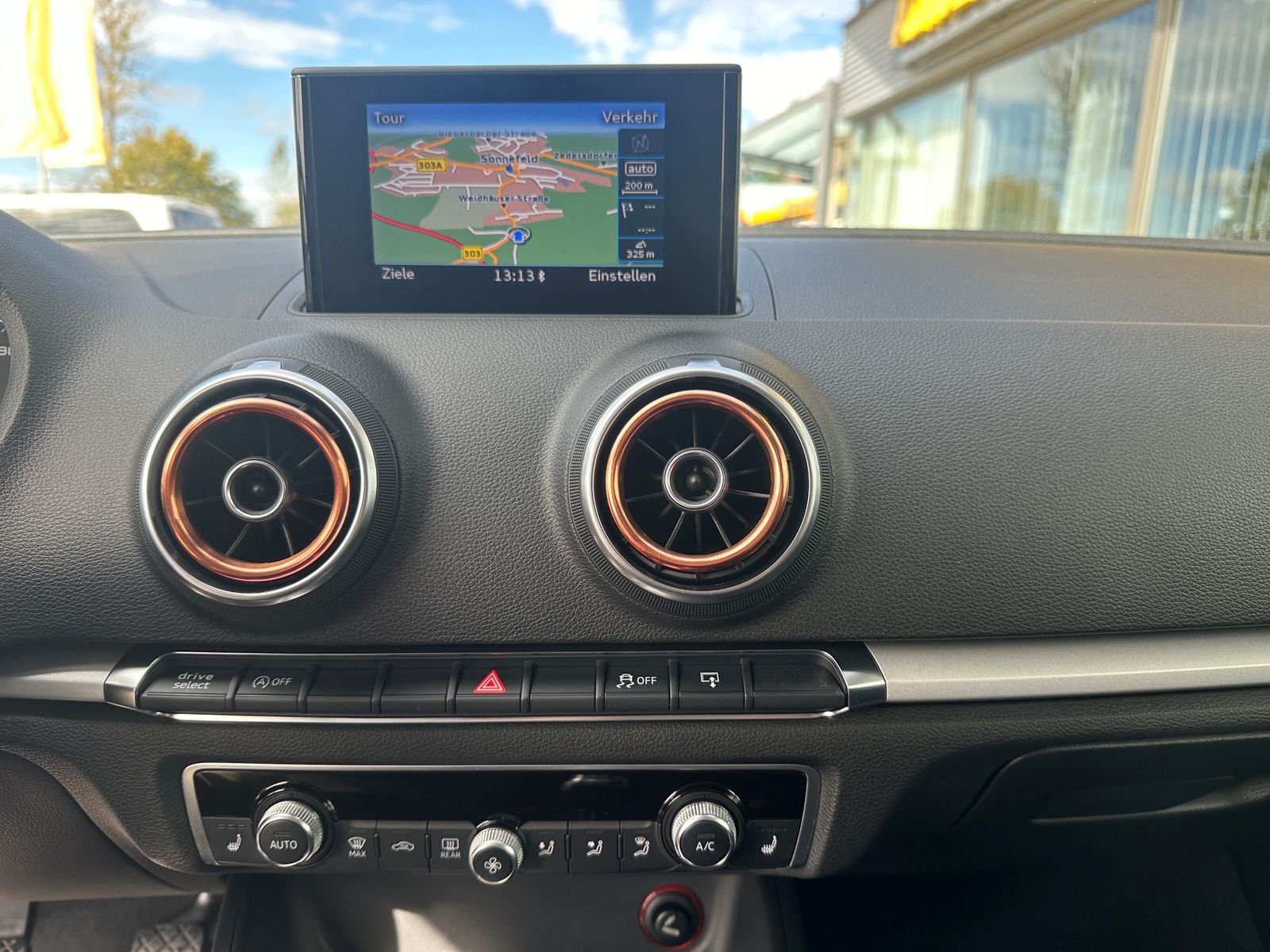 Fahrzeugabbildung Audi A3 Sportback 2.0 TDI Ambition Bi-Xenon Navi