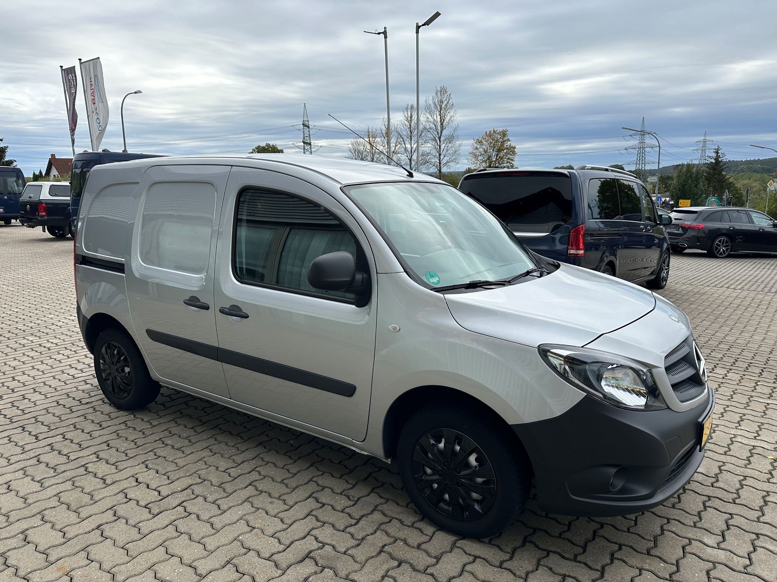 Fahrzeugabbildung Mercedes-Benz Citan Kasten 112 lang Klima PDC AHK