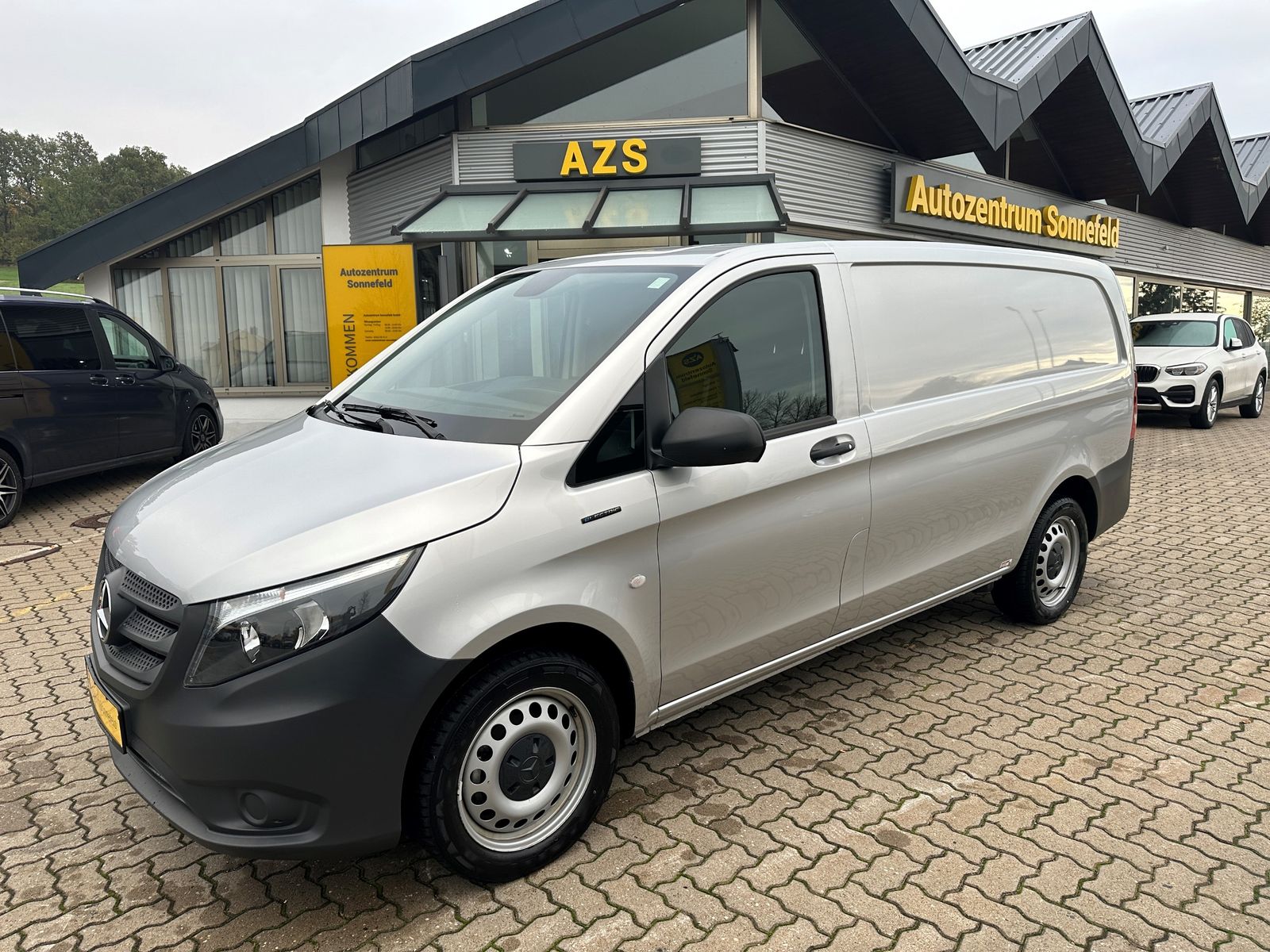 Mercedes-Benz Vito Kasten eVito 111 lang Navi Kamera DAB Klima