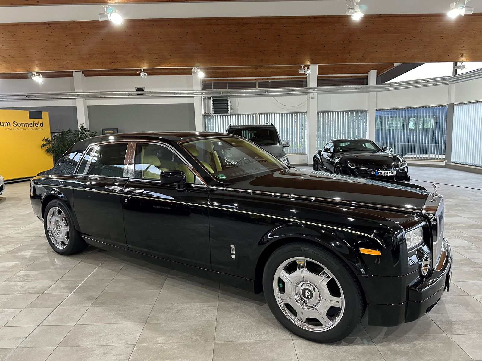 Fahrzeugabbildung Rolls-Royce Phantom